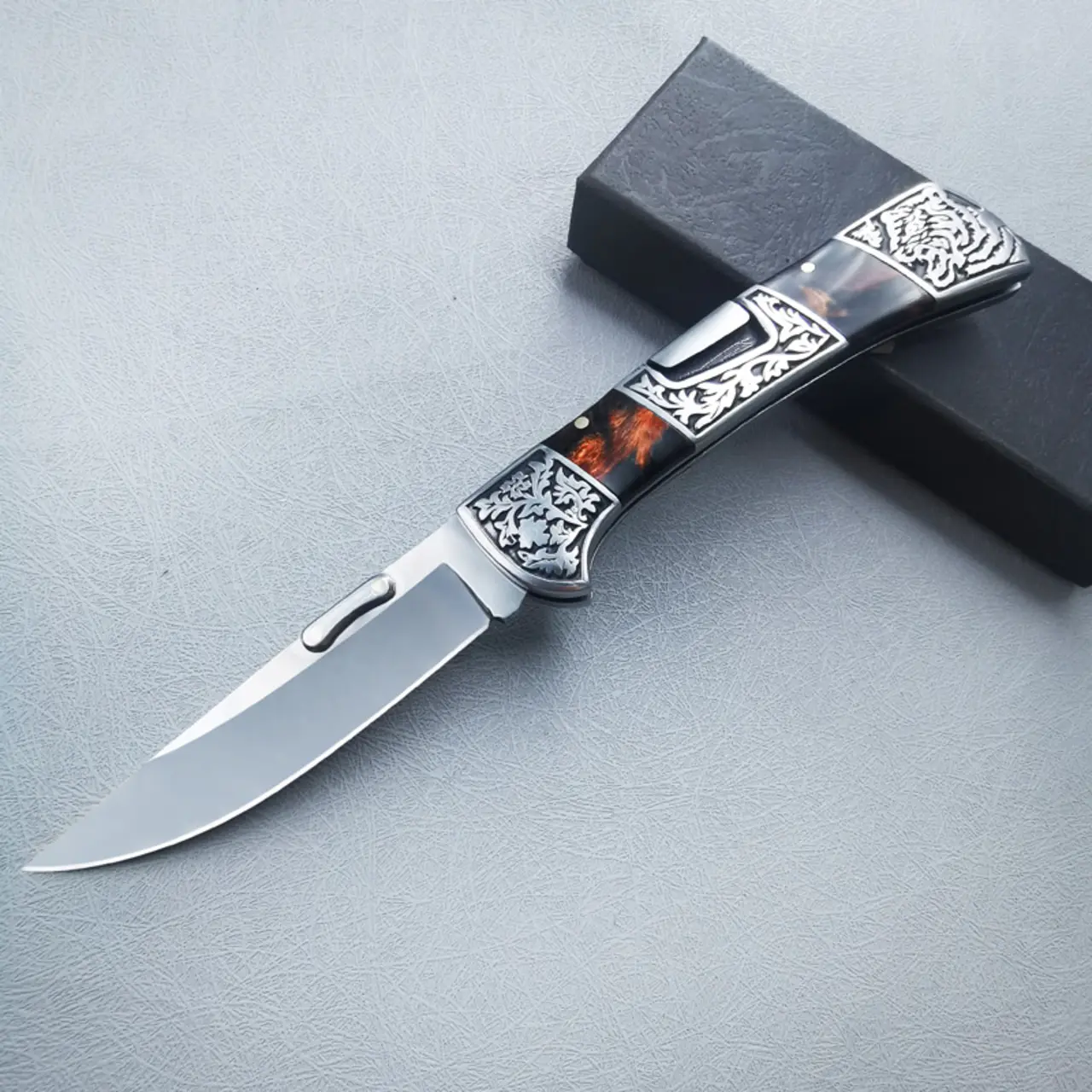 Classical Folding Knife - Image 10